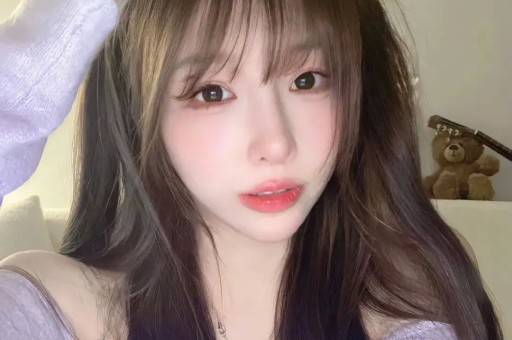 热搜第一！黄景瑜王玉雯被曝恋情双方火速回应：假的别瞎猜