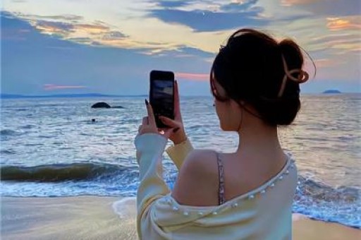 投入900万元！富阳女子把村里旧厂房爆改网红民宿！江浙沪游客纷纷赶来